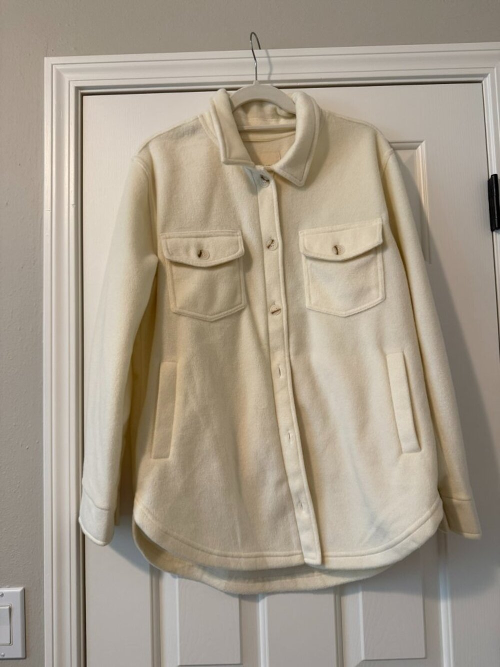 Thread & Supply Ivory Fleece Shacket Jacket Size Medium